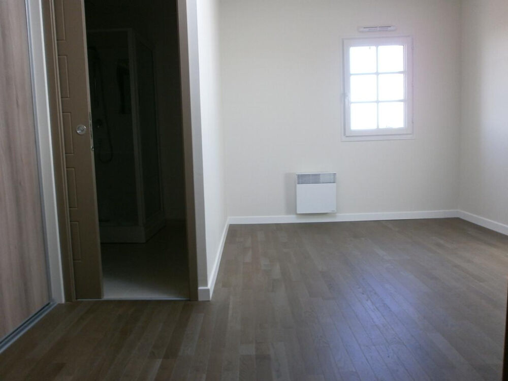 PLACE DE LA MAIRIE APPT T3 DUPLEX