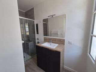 Appartement à louer 2 pièces 45 m²
