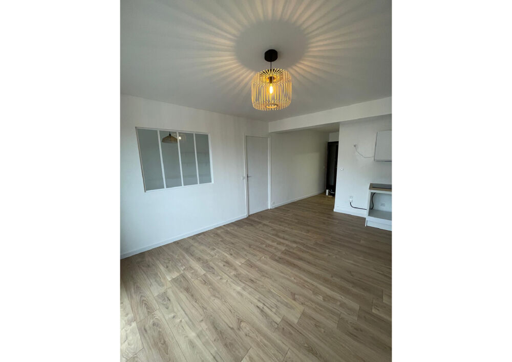 LIBOURNE APPT T2 ENTIEREMENT RENOVE