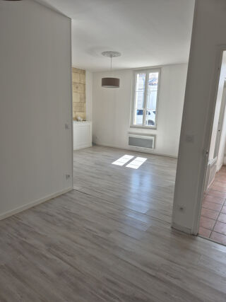  Maison à louer 2 pièces 57 m²