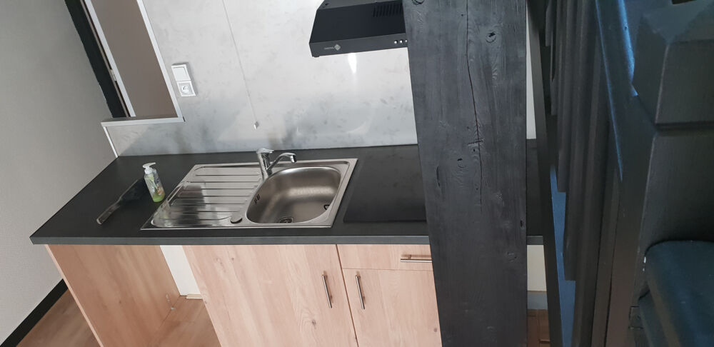Location Appartement GUITRES DANS LE BOURG APPT T1 BIS REFAIT A NEUF Guitres