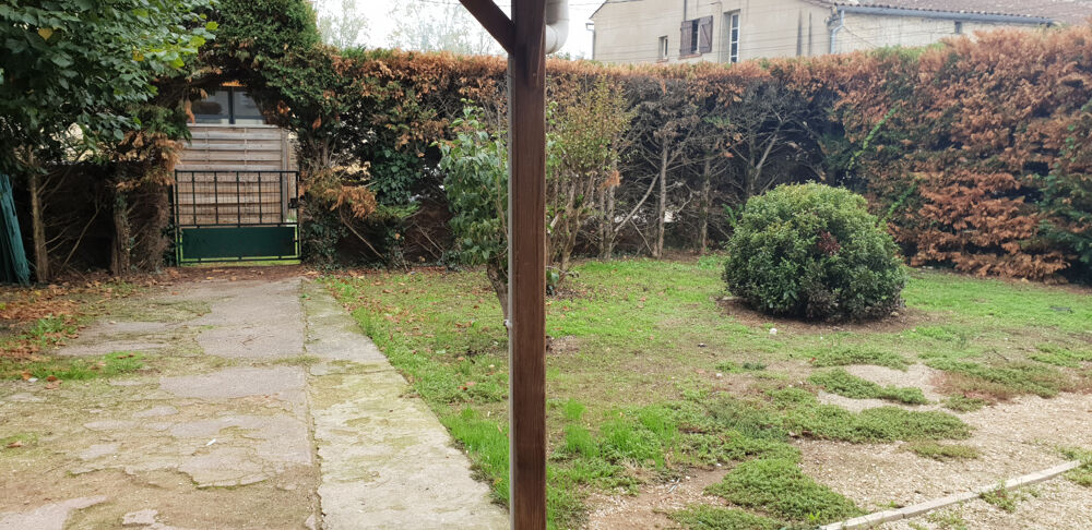 Location Maison ST DENIS DE PILE MAISON T4 AVEC JARDIN St denis de pile