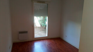 Vente Appartement LIBOURNE DANS RESIDENCE AVEC PISCINE APPARTEMENT T2 EN REZ-DE-CHAUSSEE Libourne
