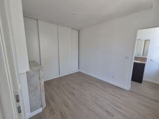  Appartement à louer 2 pièces 45 m²