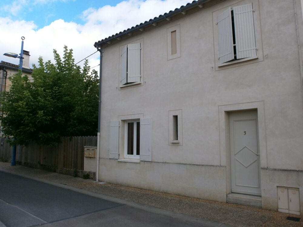 Location Maison MAISON T4 DEPENDANCES, JARDIN CLOS ET PLACES DE PARKING St denis de pile
