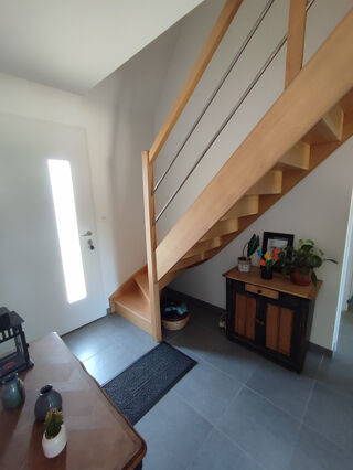  Maison à louer 8 pièces 83 m²