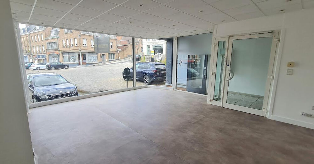 Immeuble de rapport de 250 m2 situé sur la grand place de CASSEL