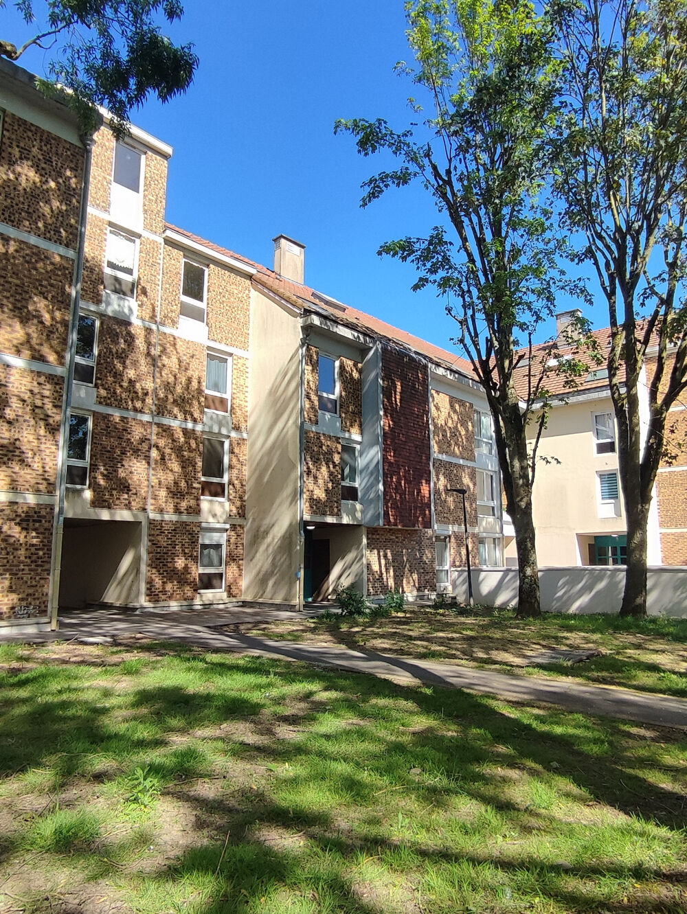 Appartement sis au RDC de 103 m2, situé à deux pas du parc du Héron.