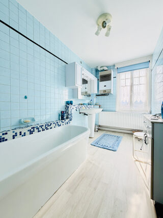  Maison à vendre 7 pièces 215 m²