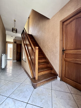  Maison � vendre 8 pi�ces 251 m�