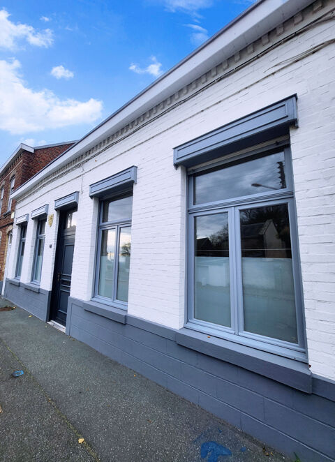   Maison Flamande semi-mitoyenne et ses 3 garages. Maison - 7 pi�ce(s) - 140 m�