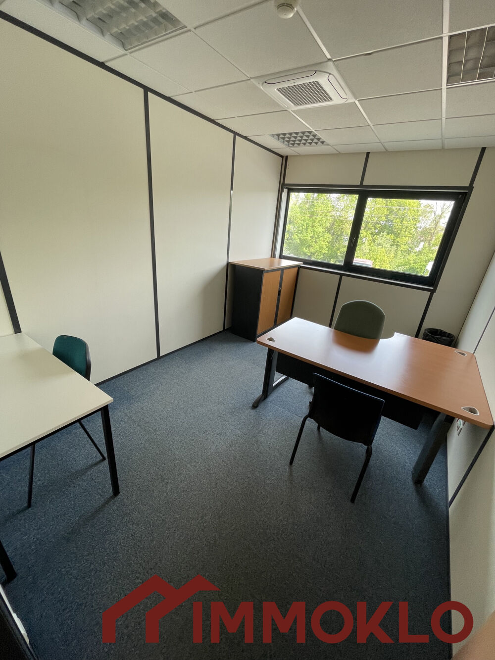   LOUE BUREAU CLIMATISE et MEUBLE 