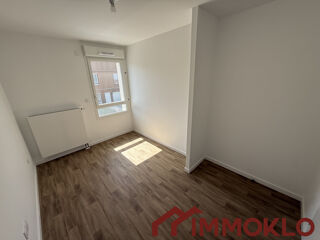  Appartement à louer 3 pièces 60 m²