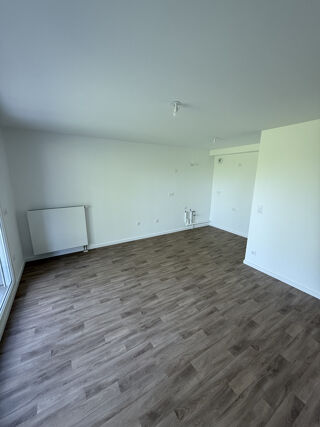  Appartement à louer 3 pièces 60 m²