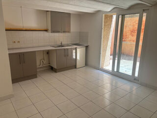  Appartement à louer 2 pièces 33 m²