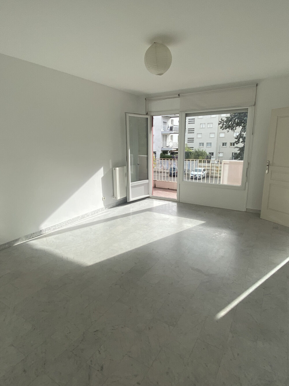 Paru Vendu Montpelliernull