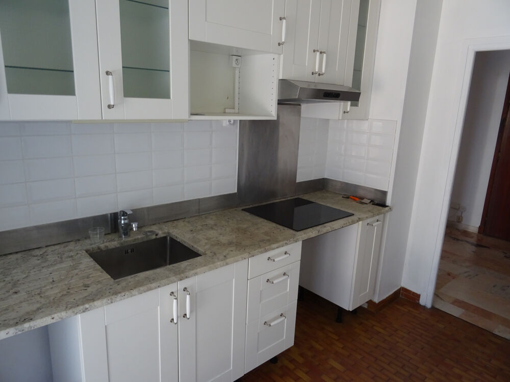 Location Appartement F3 Quartier Peyrou + Terrasse + Parking Montpellier
