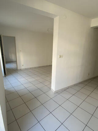  Appartement à louer 2 pièces 38 m²