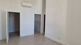  Appartement � louer 4 pi�ces 140 m�