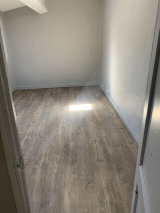  Appartement à louer 1 pièce 27 m²