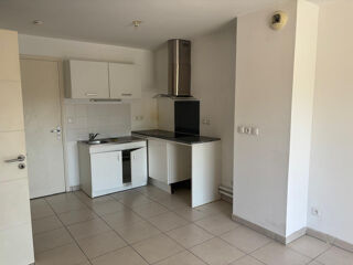  Appartement à louer 2 pièces 37 m²