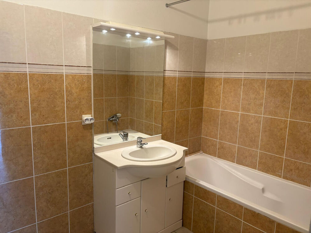 Location Appartement F2 BEAUX ARTS - 62m2 - GARAGE Montpellier