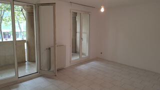 Appartement à louer 2 pièces 50 m²