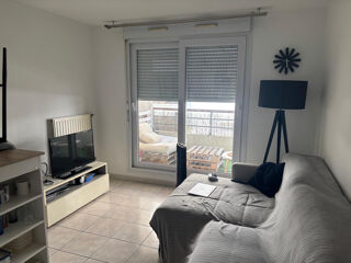  Appartement à louer 2 pièces 33 m²
