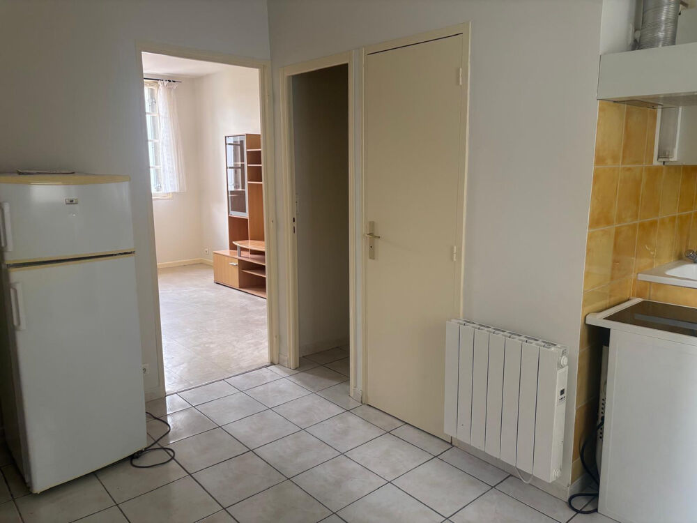 Location Appartement F2 - CENTRE HISTORIQUE - 40m2 Montpellier