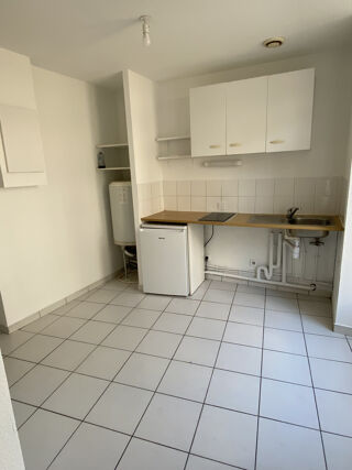  Appartement à louer 2 pièces 38 m²