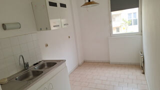  Appartement à louer 2 pièces 50 m²