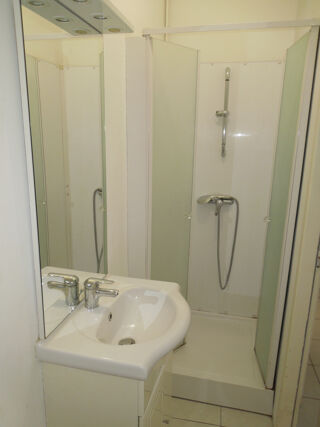  Appartement à louer 3 pièces 56 m²