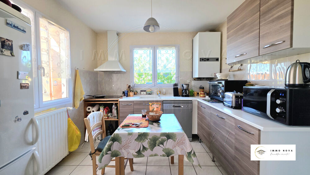 Ensemble immobilier avec 3 appartements sur grande parcelle constructible