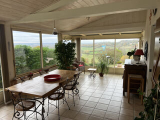  Propriété/château à vendre 6 pièces 180 m²