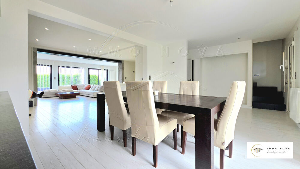 Vente Maison Maison familiale contemporaine de 168 m2   Entièrement rénovée avec piscine et double garage Le cendre