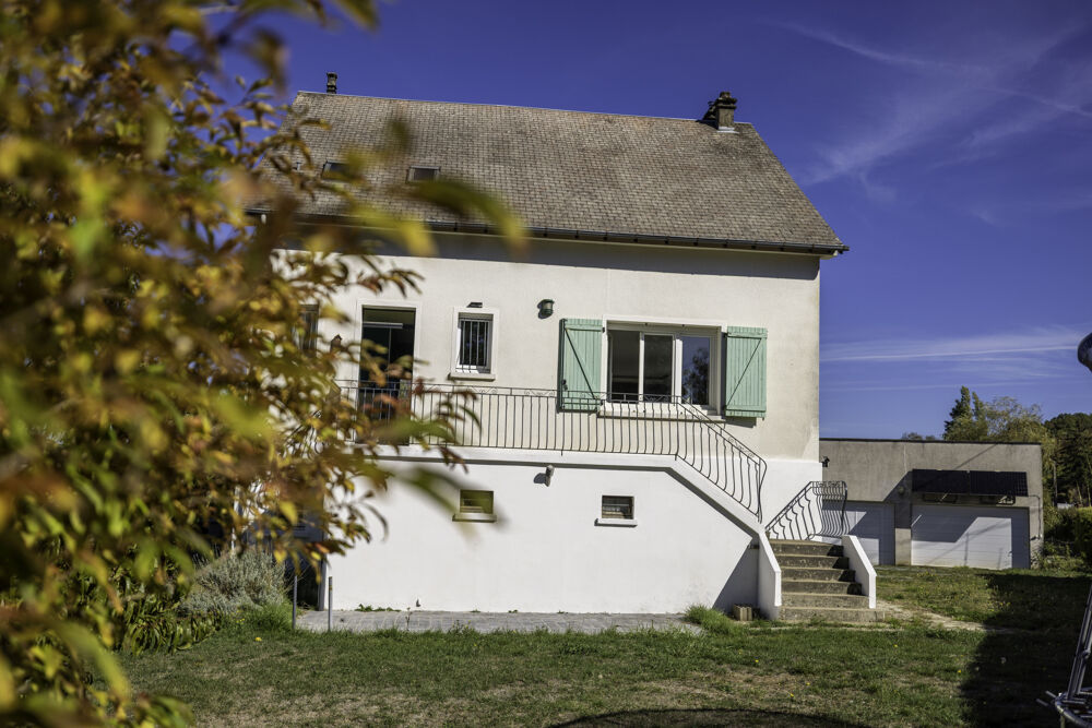 Vente Maison Chaulgnes, proche de Nevers. Belle maison familiale, calme avec de beaux volumes. Chaulgnes