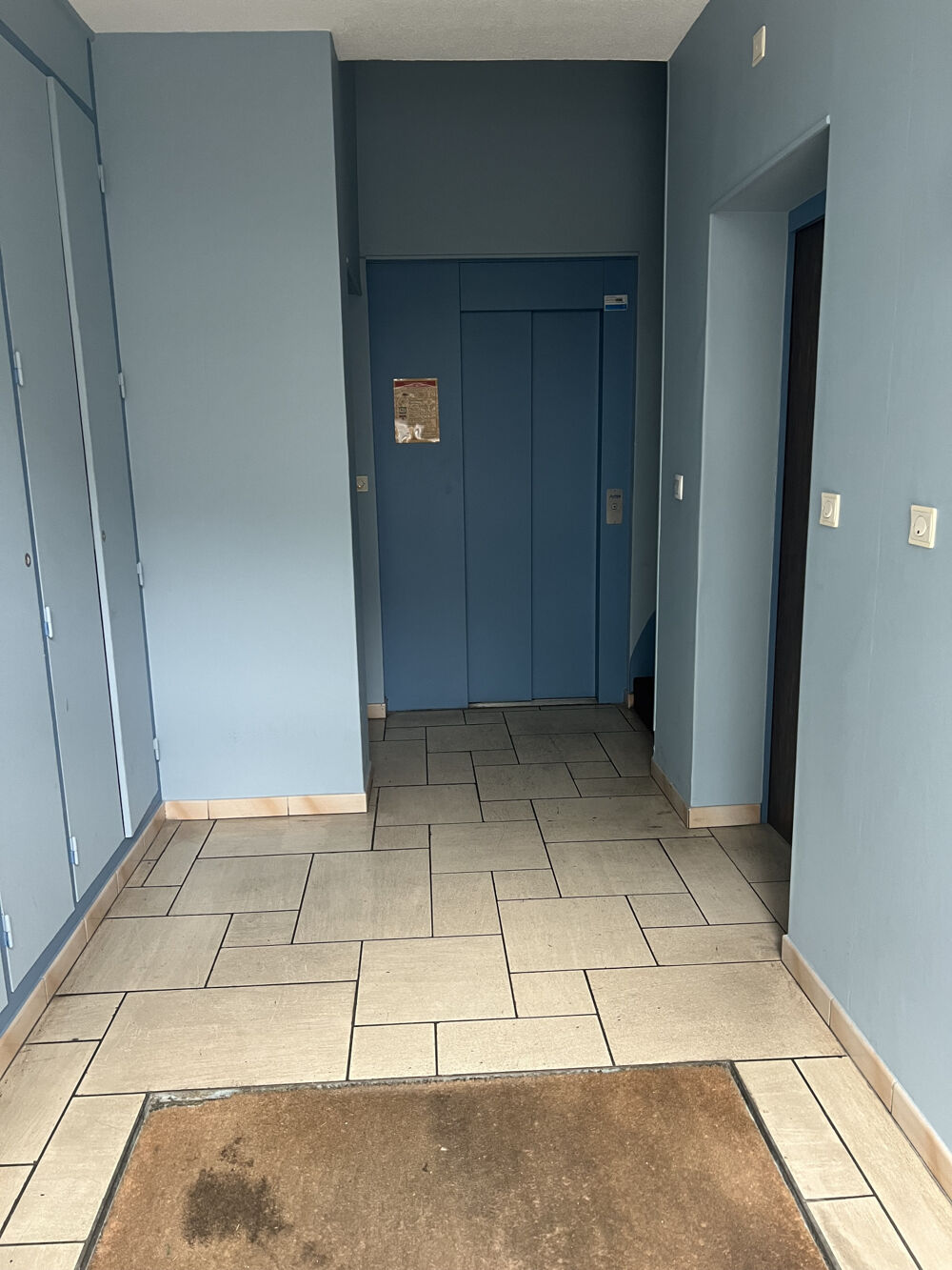 Nevers appartementce type T3, proche de la gare et du centre ville.