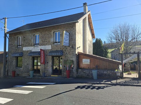 BAR / RESTAURANT AVEC LICENCE IV   MURS + FONDS + APPARTEMENT 335000 63630 St germain l herm
