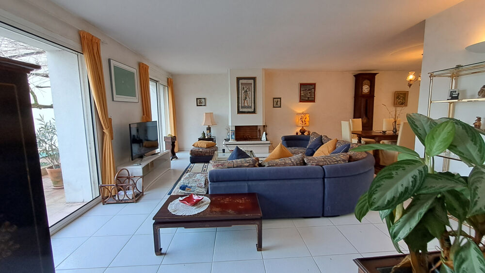 Vente Maison VILLA FAMILIALE D'EXCEPTION   Piscine 10×5, suite parentale XXL, garage indépendant... Villeneuve sur lot
