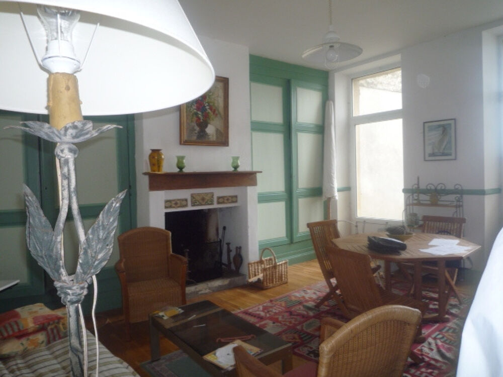 Immeuble 3 niveaux + terrasse + garages
