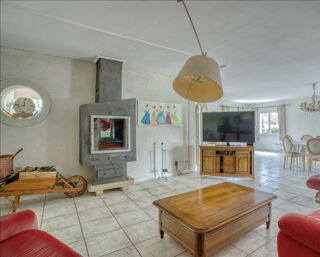  Maison � vendre 4 pi�ces 209 m�