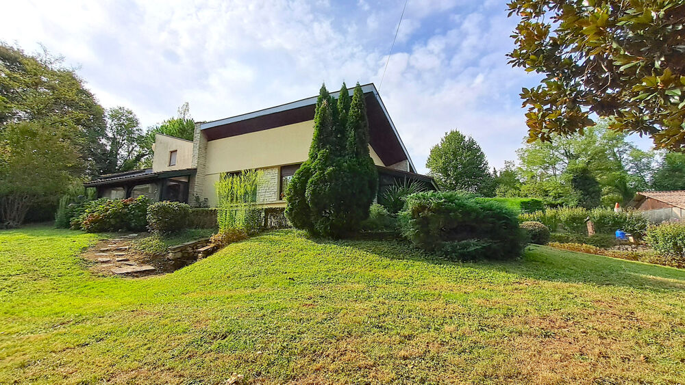 Vente Maison Secteur recherché, rive droite à 3 minutes des commodités, niché dans un écrin de verdure... Villeneuve sur lot