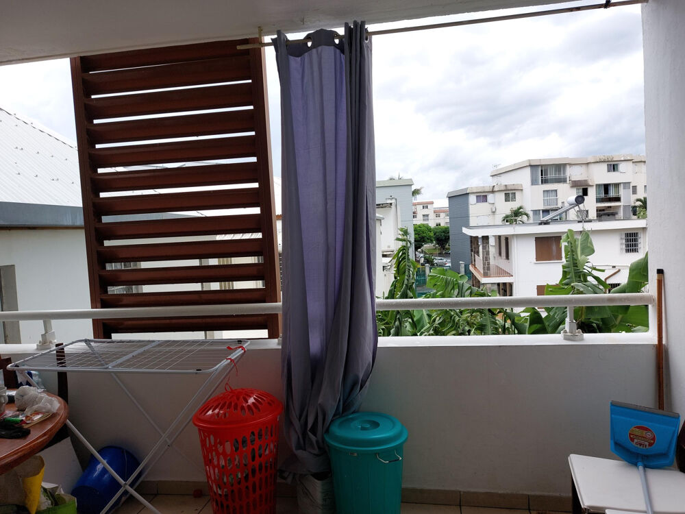 Vente Appartement SAINTE CLOTILDE VASTE F2 DE 63 m2 TRAVERSANT Saint denis
