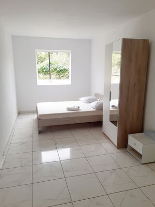  Appartement � louer 4 pi�ces 106 m�