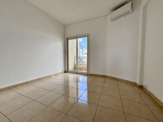  Appartement à louer 4 pièces 95 m²