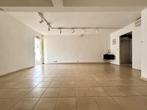 LOCAL COMMERCIAL OU PROF SAINT DENIS hyper centre 1200 97400 St denis