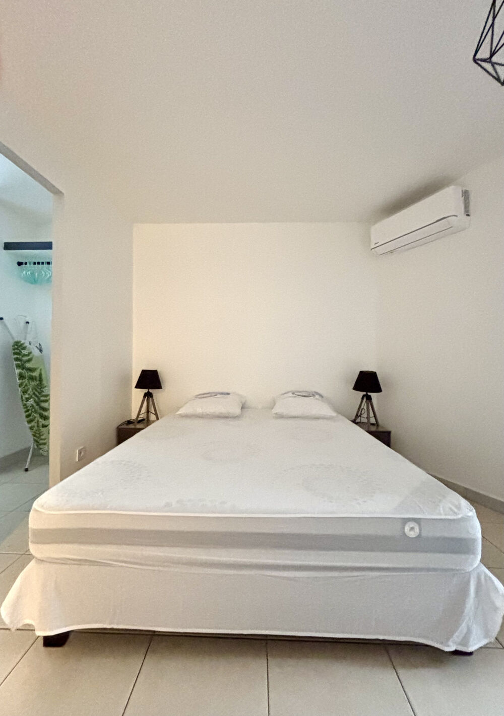 Location Appartement Appt T3 meublé SAINT DENIS rue Général de Gaulle St denis