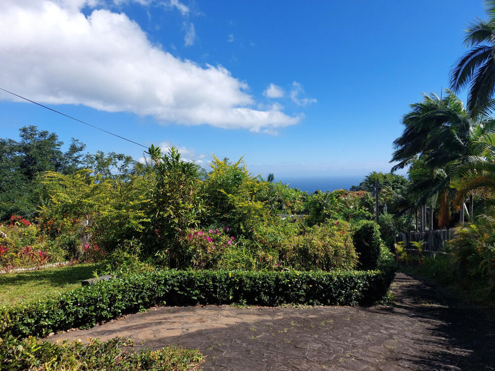 Vous rechercher une grande villa à rénover à LA MONTAGNE 97417