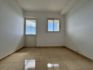  Appartement à louer 4 pièces 95 m²