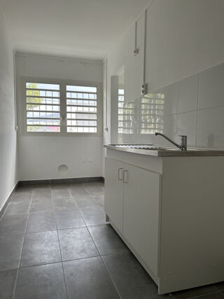  Appartement � louer 4 pi�ces 75 m�